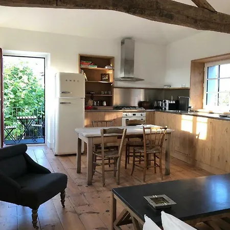Apartment Parlementia, Phare De Koskenia *