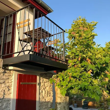 Parlementia, Domaine Koskenia 아파트 게타리