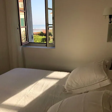 Apartment Parlementia, Phare De Koskenia *