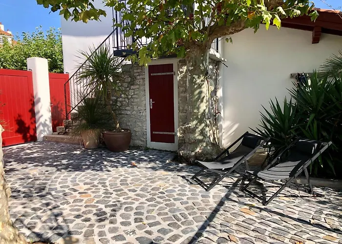 Parlementia, Domaine Koskenia * Guéthary