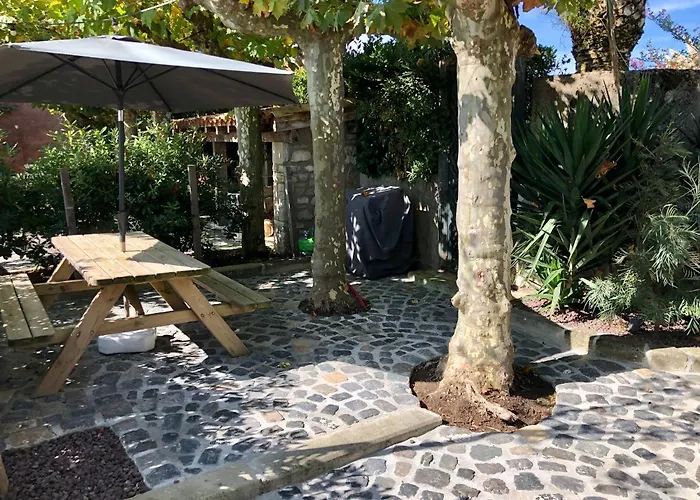 Parlementia, Domaine Koskenia Apartment *