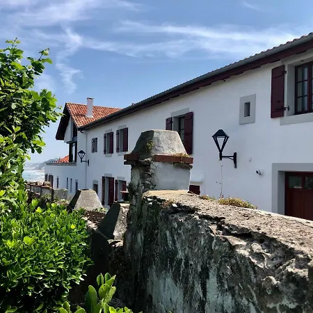 Parlementia, Domaine Koskenia Lägenhet